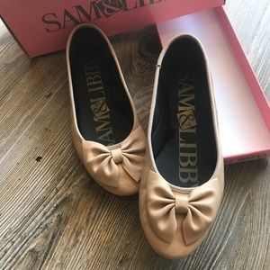 Nude Flats with Large Bow